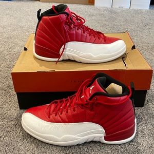 Air Jordan 12 Retro M10.5, Gym Red/White-Black